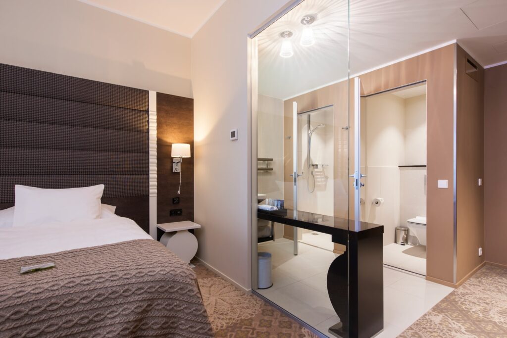 Lydia_Hotell_standard_vannituba