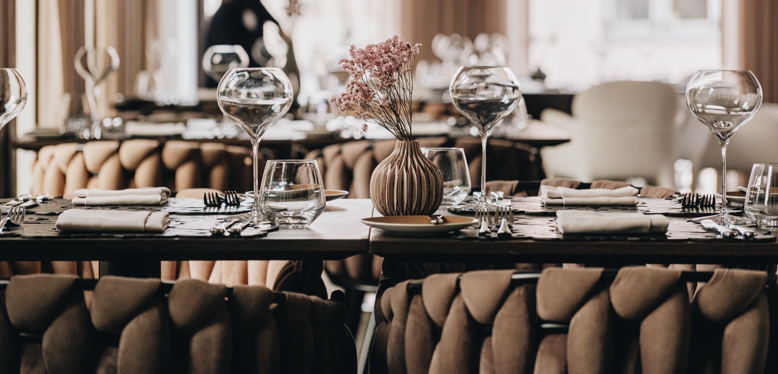 Restoran-Hõlm-interjöör-min